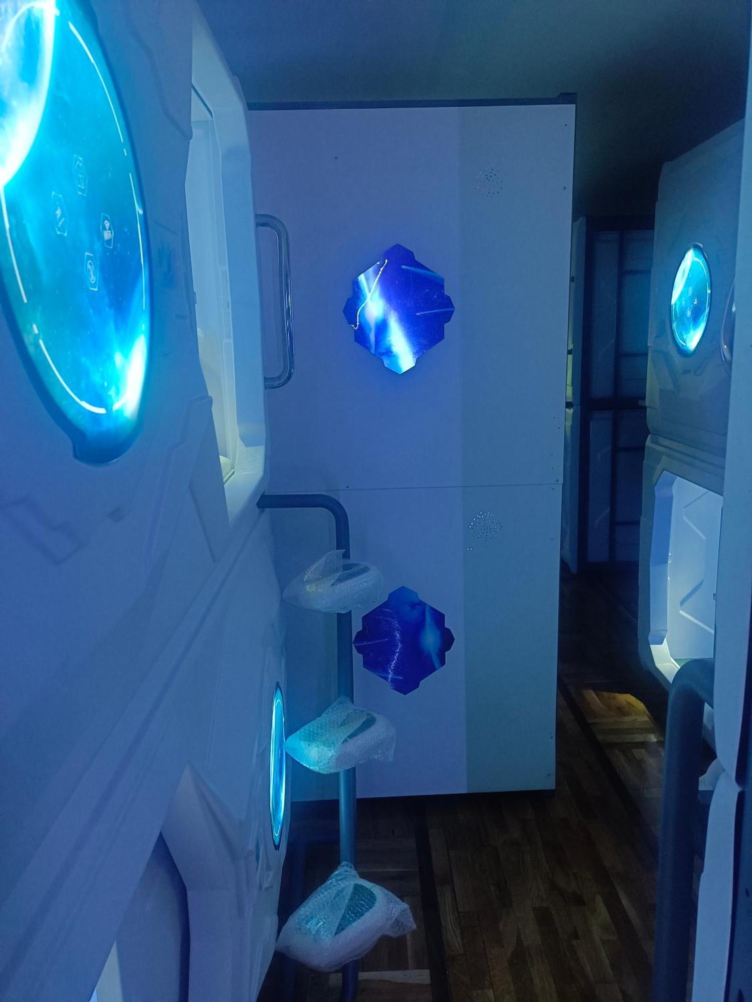 Panda Victor Space Capsule Hostel-Neo Nomad Belgrade Luaran gambar